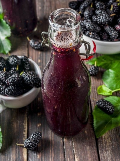 DOĞAL KARADUT ÖZÜ